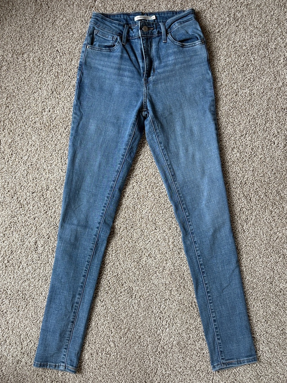 Levi's 721 High Rise Skinny Jeans